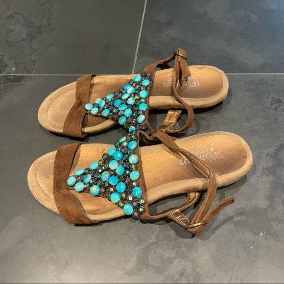 Turquoise beaded sandals - Picture 6 of 8